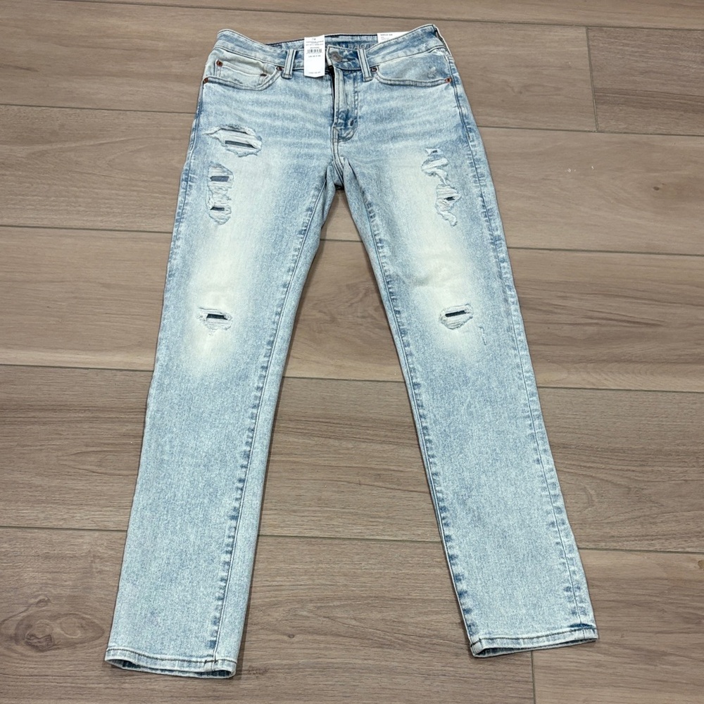 American Eagle Outfitters Light Blue Straight Leg Jeans